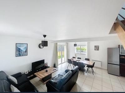 Maison - 83 m² - 5 pièces