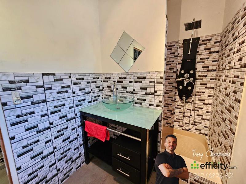 Maison - 280 m² - 6 pièces