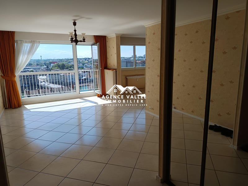 Appartement - 92 m² - 5 pièces