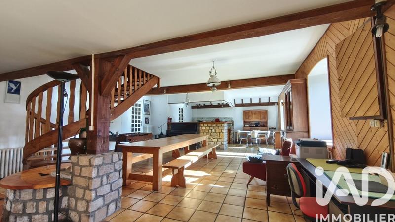 Maison de campagne - 221 m² - 7 pièces