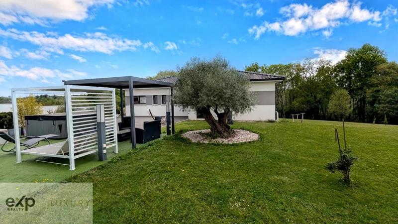 Propriété - 180 m² - 6 pièces