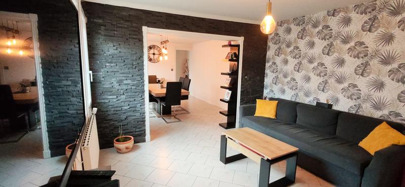 Maison - 140 m² - 8 pièces