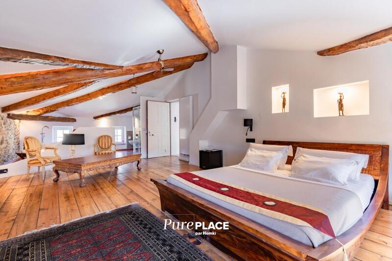 Maison - 500 m² - 13 pièces