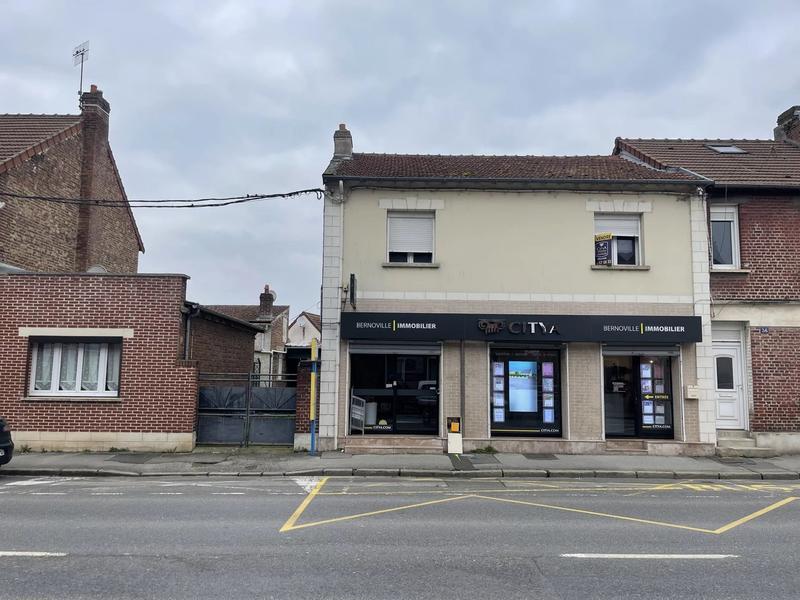 Immeuble - 235 m² - 7 pièces