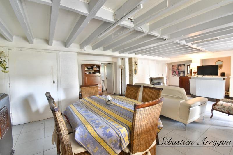 Maison - 229 m² - 8 pièces