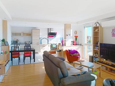 Appartement - 108 m² - 5 pièces