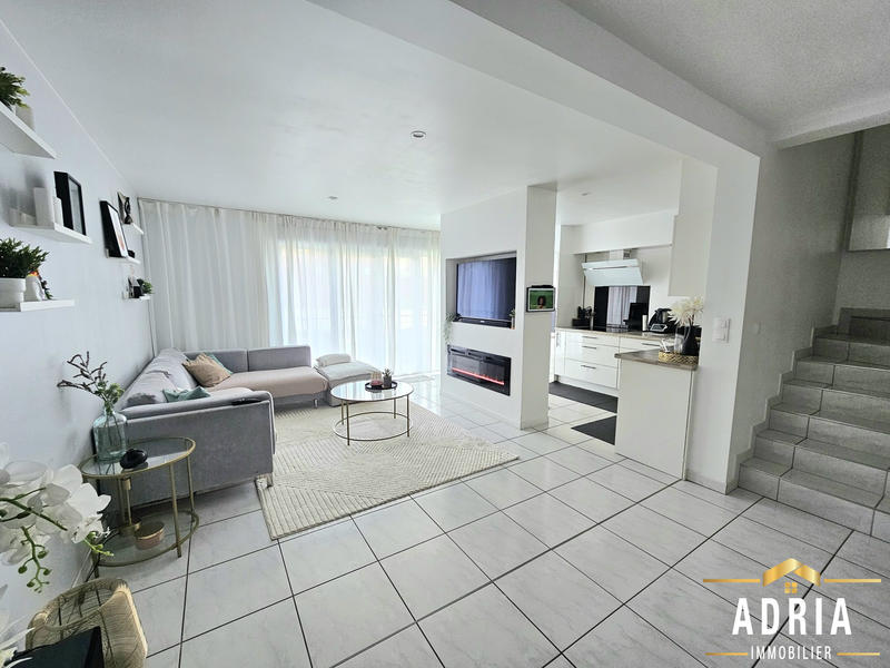 Maison traditionnelle - 100 m² - 4 pièces