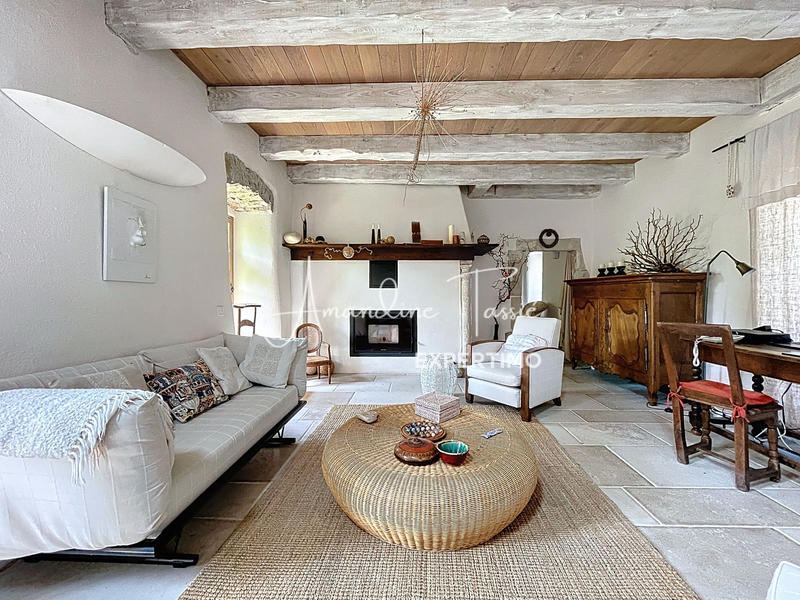 Maison - 224 m² - 8 pièces