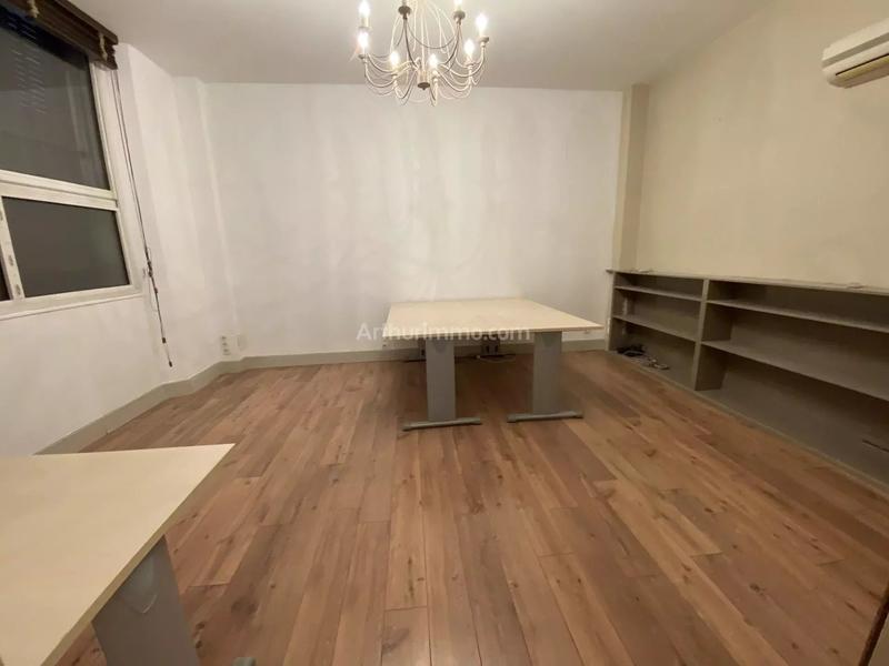 Bureau - 133 m² - 4 pièces