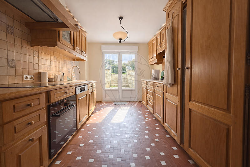 Maison - 132 m² - 9 pièces