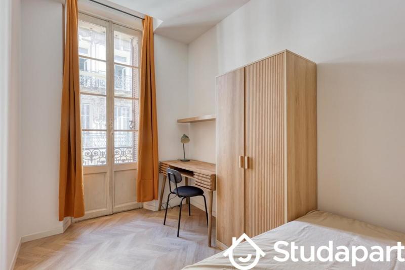 Chambre - 9 m² - 1 pièce