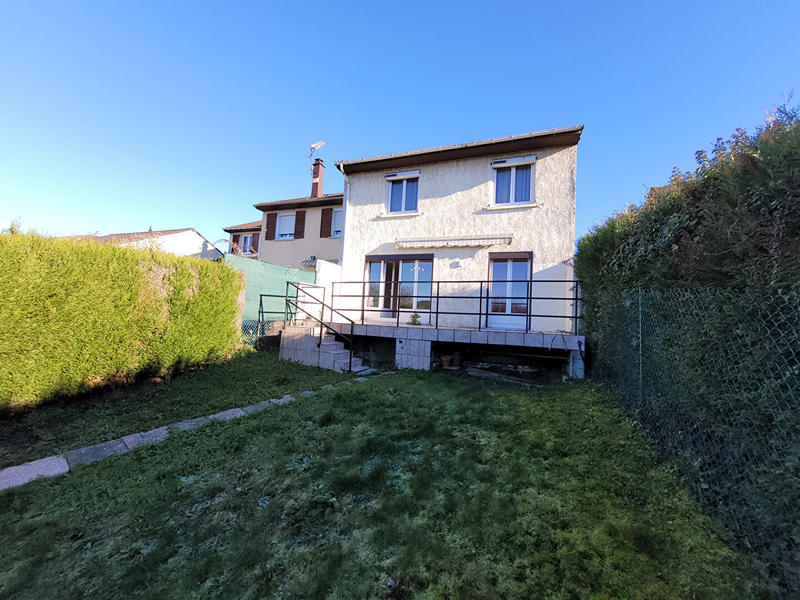 Maison - 94 m² - 5 pièces