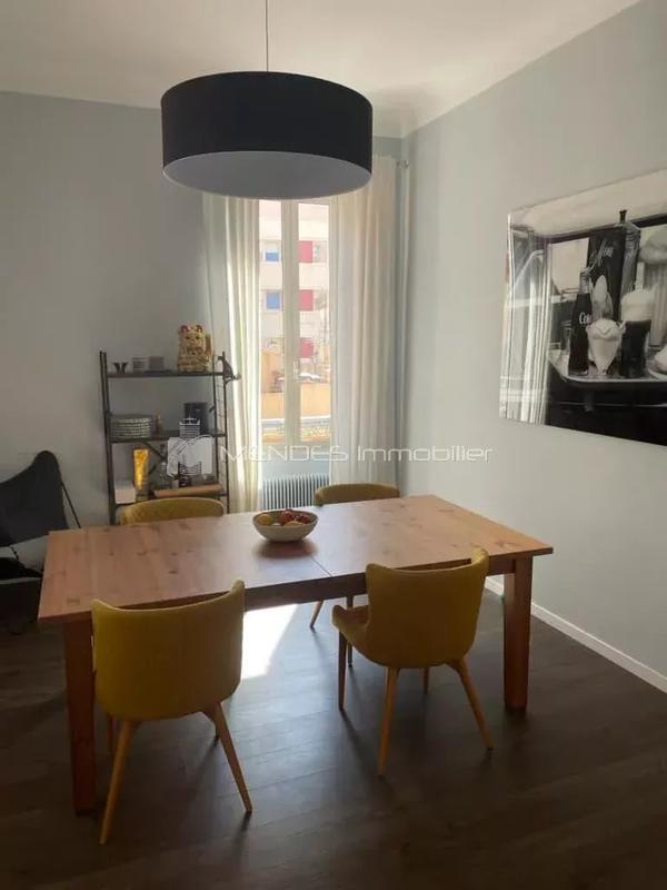 Appartement - 96 m² - 4 pièces