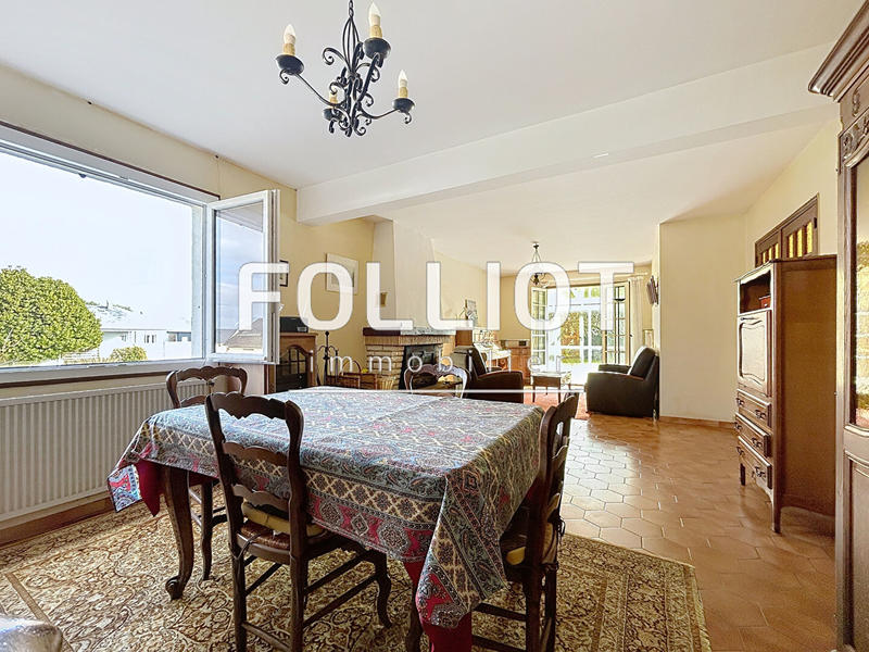 Maison - 110 m² - 6 pièces