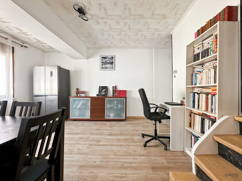 Maison - 90 m² - 5 pièces