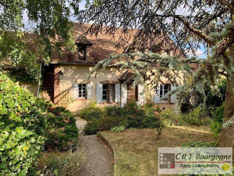 Maison ancienne - 164 m² - 7 pièces