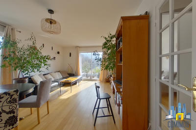 Appartement - 90 m² - 4 pièces