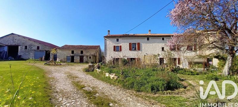 Ferme - 211 m² - 8 pièces