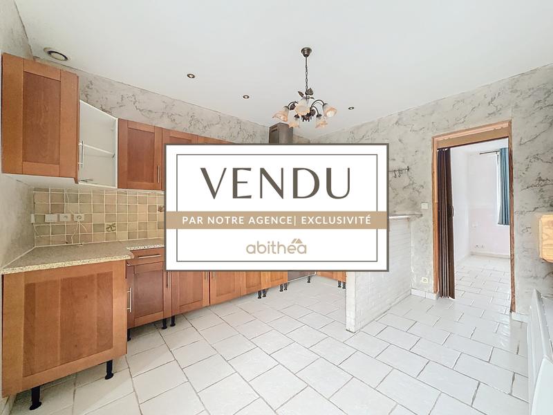 Maison - 99 m² - 4 pièces