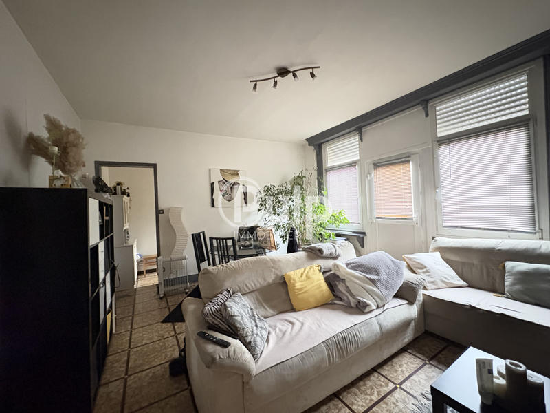 Immeuble - 256 m² - 10 pièces