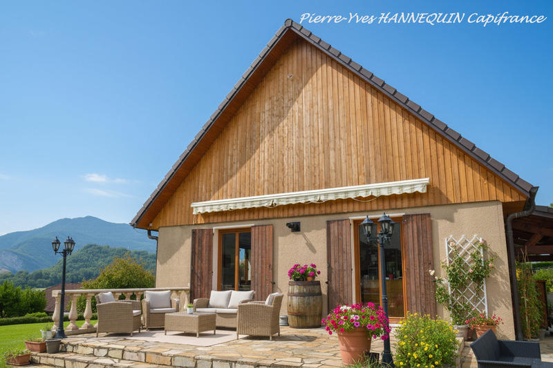 Maison - 130 m² - 7 pièces