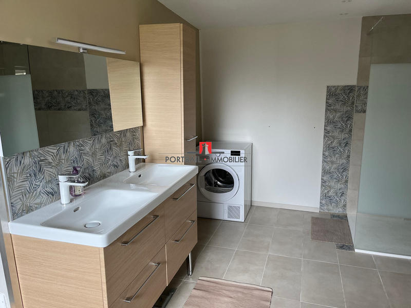 Maison - 229 m² - 5 pièces