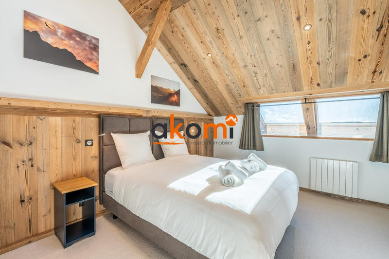 Appartement - 188 m² - 7 pièces