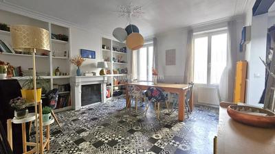 Maison - 205 m² - 7 pièces