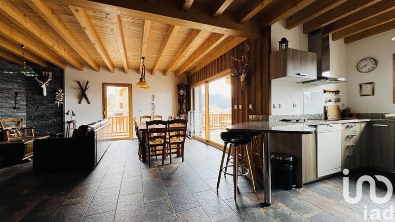 Maison - 209 m² - 7 pièces