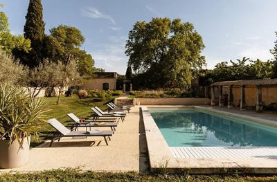 Propriété - 600 m² - 16 pièces