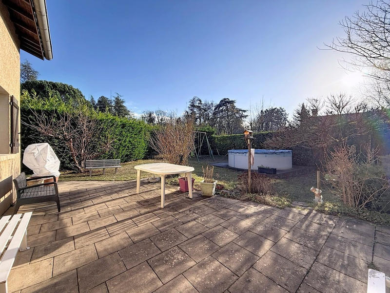 Maison traditionnelle - 122 m² - 6 pièces