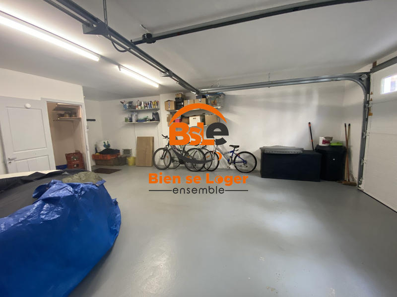 Maison - 151 m² - 8 pièces