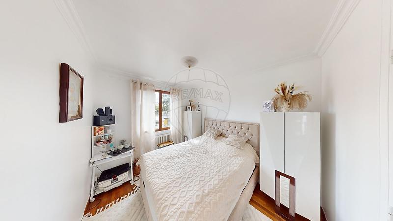 Immeuble - 150 m² - 8 pièces