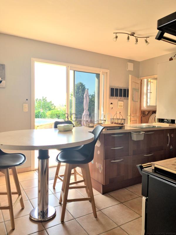 Maison contemporaine - 204 m² - 9 pièces