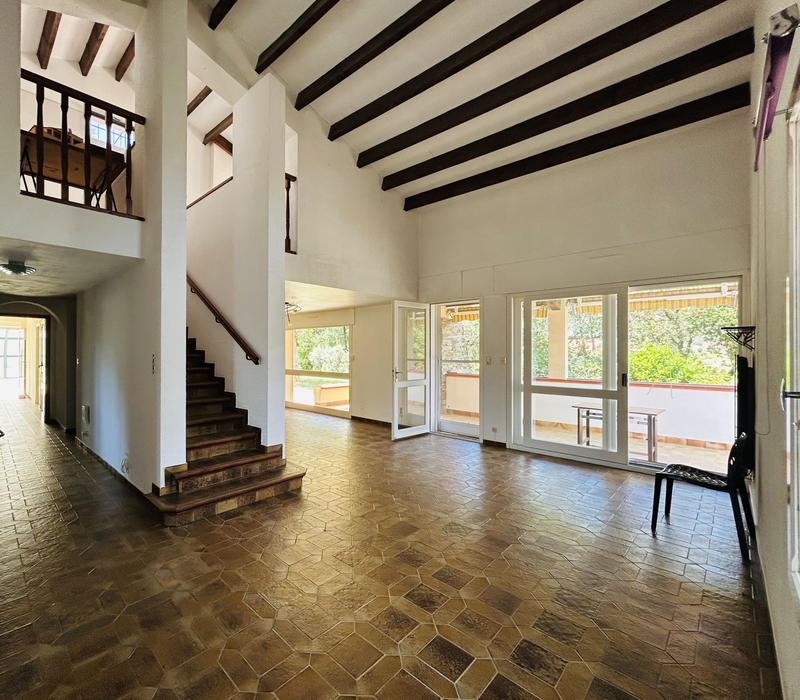 Maison - 184 m² - 5 pièces