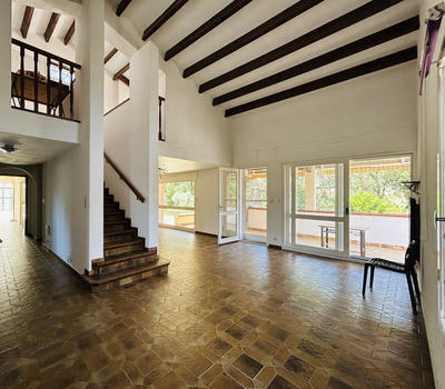 Maison - 184 m² - 5 pièces