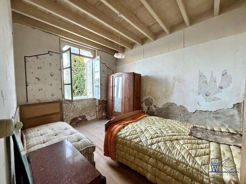 Maison ancienne - 107 m² - 8 pièces