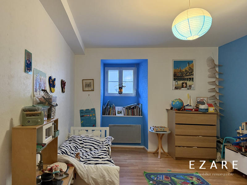 Appartement - 95 m² - 3 pièces