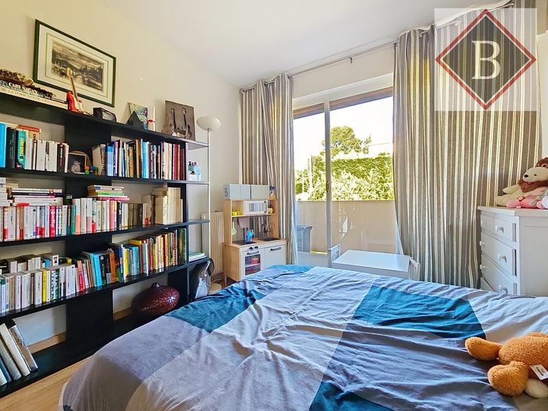 Appartement - 93 m² - 4 pièces