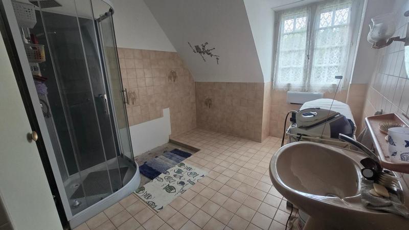 Maison - 235 m² - 8 pièces