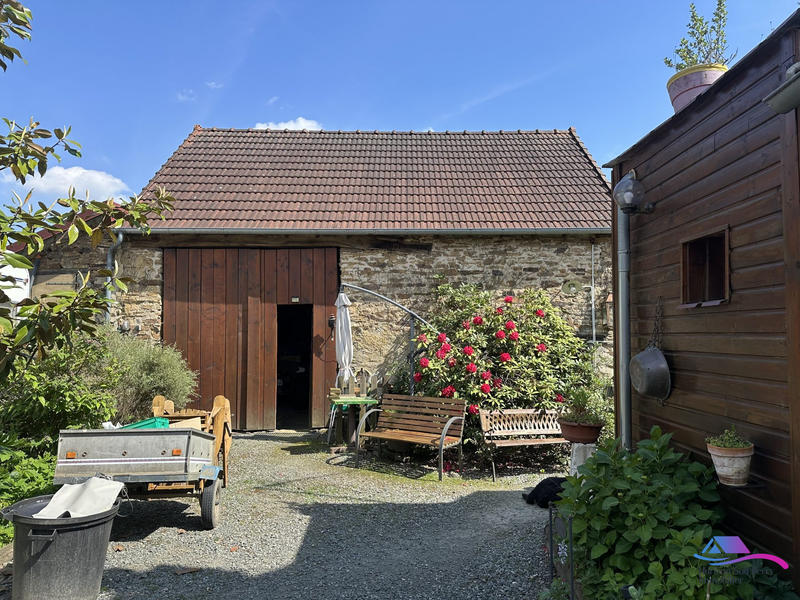 Maison - 98 m² - 5 pièces