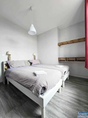 Maison - 295 m² - 16 pièces