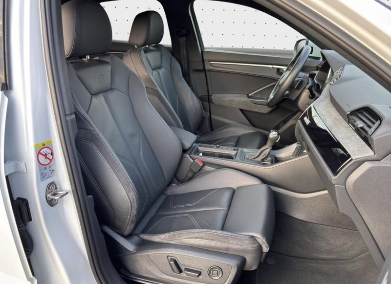 Audi Q3 Sportback 45 TFSIe 245 s-Line Hybride Rechargeable / Matrix Led Regulateur de Distance Sieges et Coffre Elec Apple Carplay Android Auto