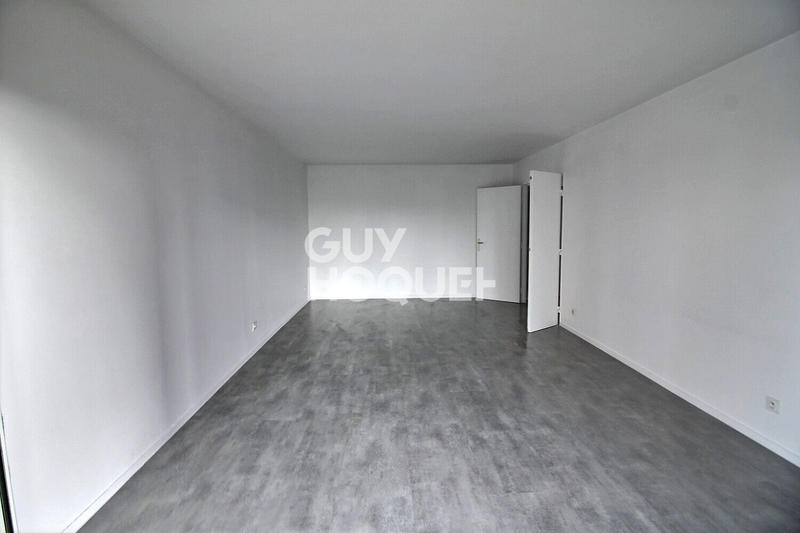 Appartement - 99 m² - 5 pièces