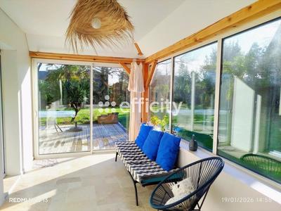 Maison - 190 m² - 7 pièces