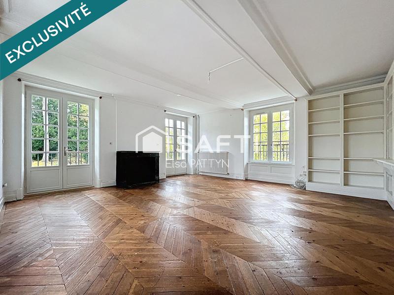 Maison de maîtres - 367 m² - 11 pièces