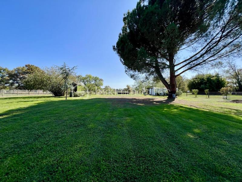 Maison - 218 m² - 7 pièces