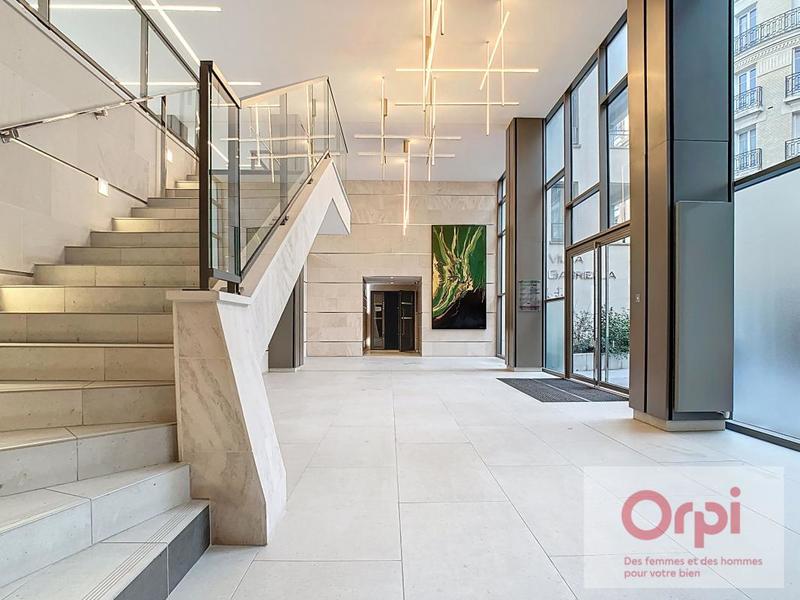 Appartement - 93 m² - 4 pièces