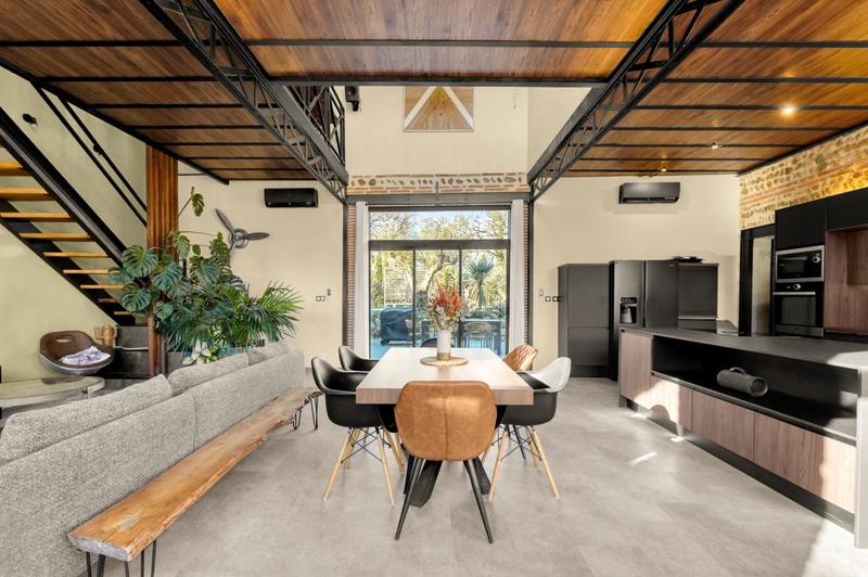 Maison - 187 m² - 4 pièces