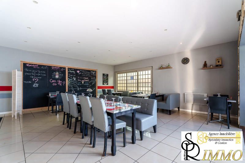 Fonds de commerce - Local commercial - 384 m²